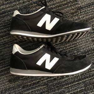 New balance black running shoes